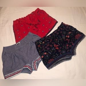 Set of 3 super cute short shorts (Loft & mud pie brands respectively) Sz Sm